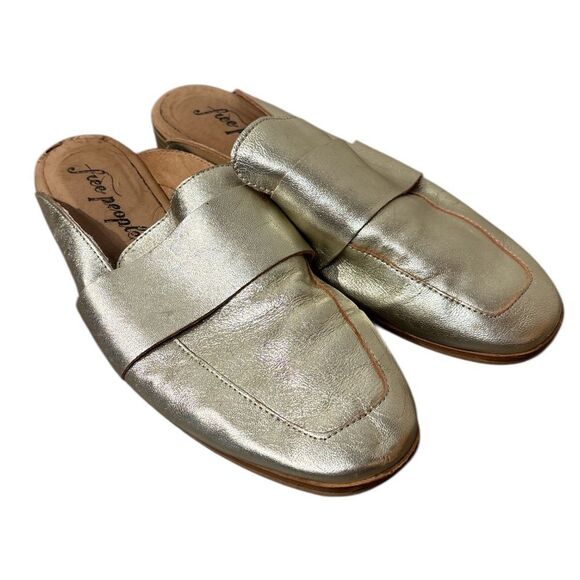 Free People Metallic Gold Mules Size 38 - Picture 1 of 5